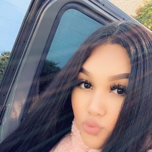 Meet your Posher, Yelitza